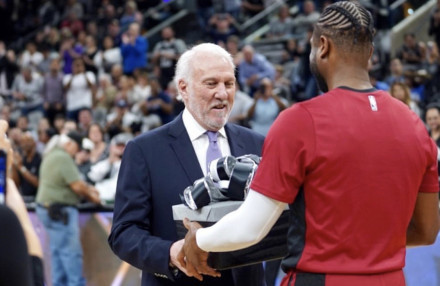 球迷心生担 球迷心生担