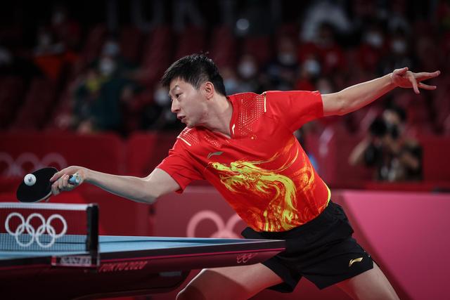 官宣！中国男篮好消息，曾凡博和篮网正式签约，新赛季或出战NBA