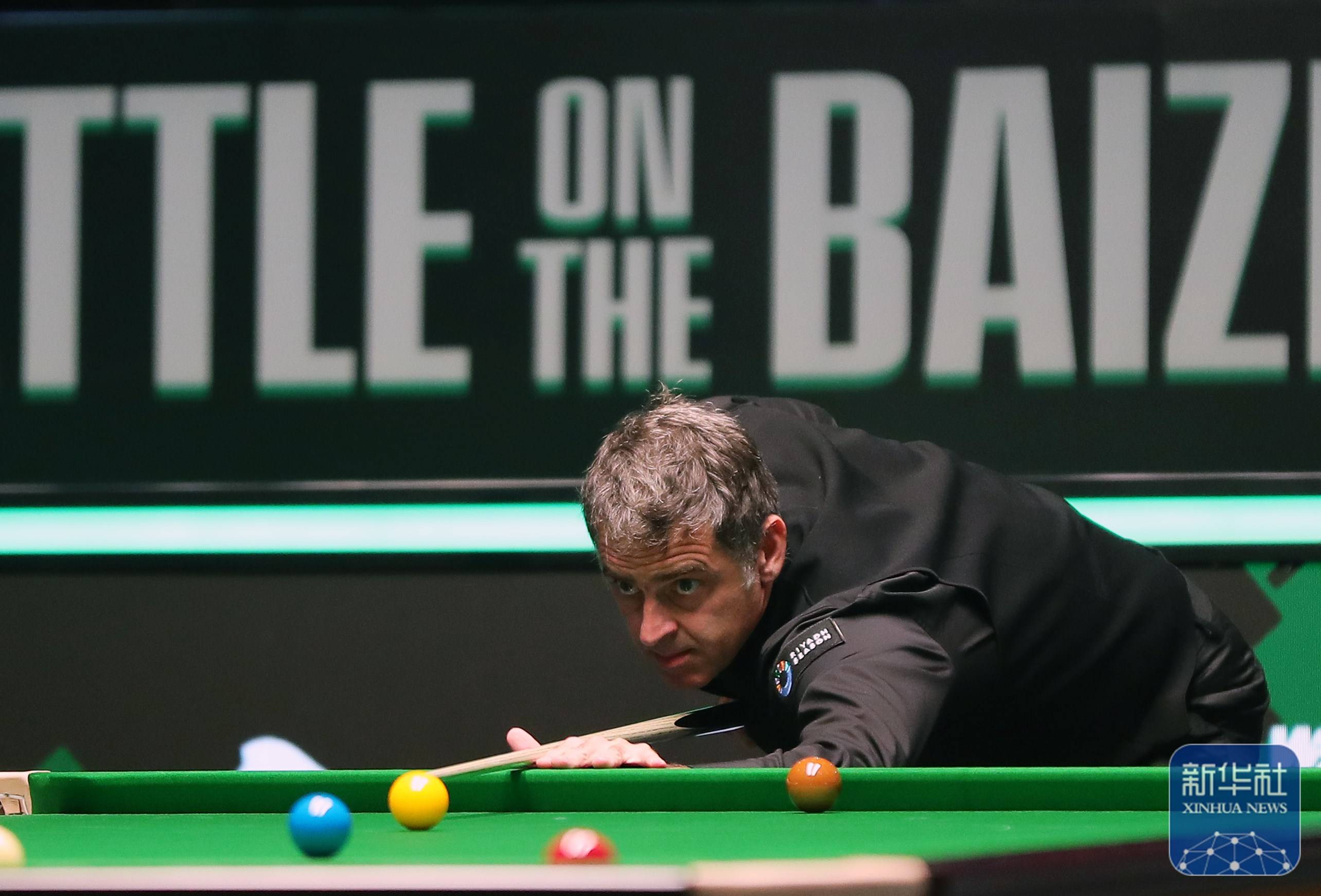 塞尔：什琴斯尼告知莱万，他的状态很好并想在巴萨当首发